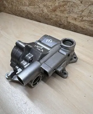 Audi A4 S4 B8 8K Oil pump 06H115121L 06J115105AG 06J344