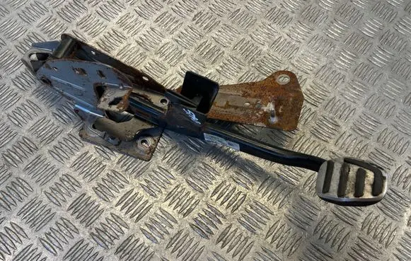 Volvo C30 Brake pedal 11444M02 B06FAC