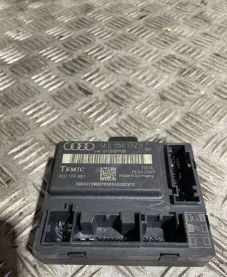 Audi A6 S6 C6 4F Other control units/modules 4F0959792B 26042005 4F0910793B
