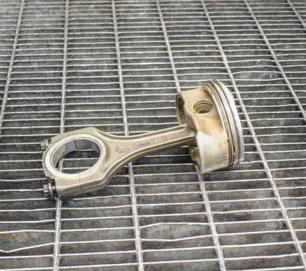 Piston