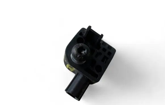 Tesla Model S Airbag deployment crash/impact sensor 100527400B