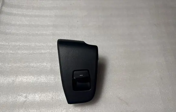 Subaru Crosstrek III Electric window control switch 94263FN100