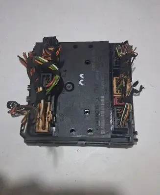 Volkswagen Polo VI Comfort/convenience module 6Q1937049D