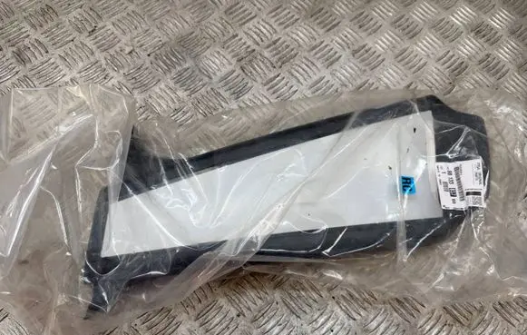 Peugeot 508 Front door glass trim molding 9813385780