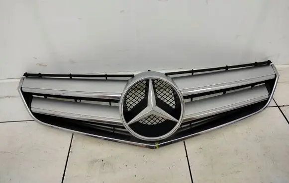 Mercedes-Benz E C207 W207 Front bumper upper radiator grill A2078880183