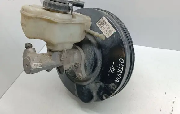 Skoda Octavia Mk2 (1Z) Brake booster 1K1614105CK
