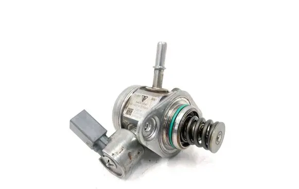 Porsche Macan (95B) Fuel injection high pressure pump 94611031561 0261520304