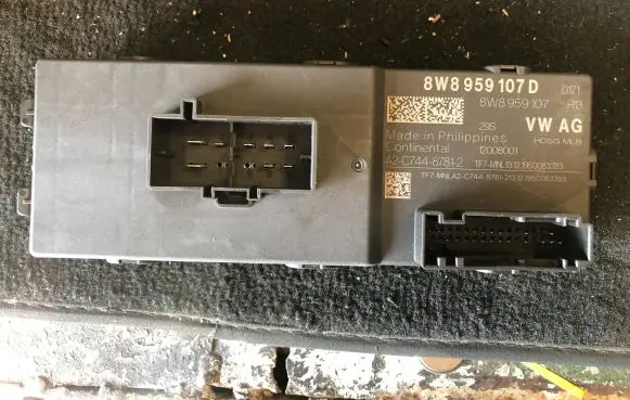 Tailgate/trunk control unit/module