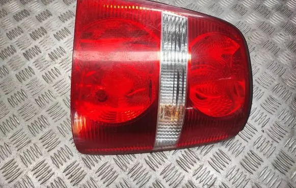 Volkswagen Touran I Rear/tail lights 1T0945112B 1T0945096F 418306