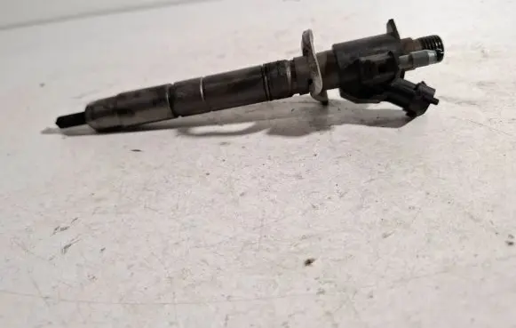 Volvo V60 Fuel injector 31272690