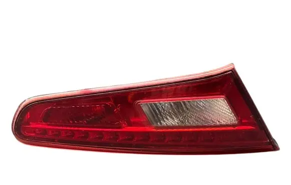 Alfa Romeo Giulietta Tailgate rear/tail lights 50513401 02042599900010