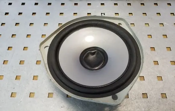 Honda FR-V Rear door speaker EAS16P663A