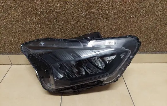 Hyundai Bayon Headlight/headlamp 9210200600