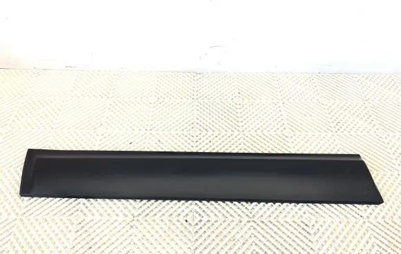 Nissan Qashqai Front door trim (molding) 80871JD00A