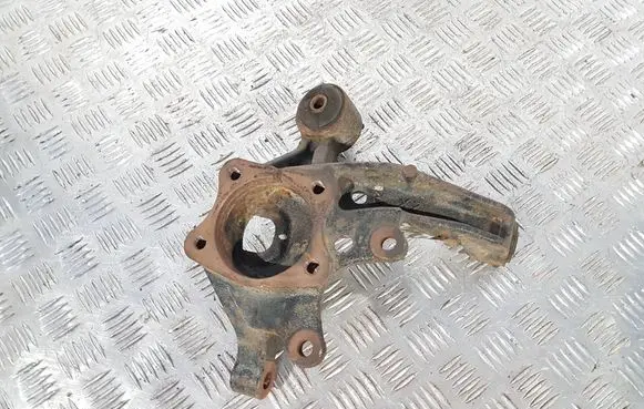 Lexus RX 330 - 350 - 400H Rear wheel hub spindle/knuckle 