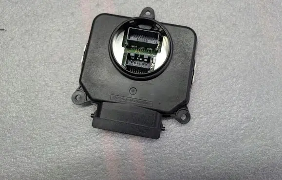Lexus RX 450H Xenon control unit/module 8990742080