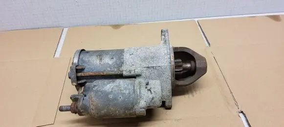 Opel Zafira B Starter motor