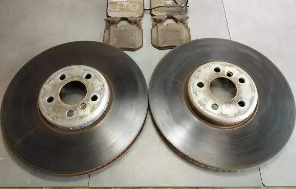 BMW 7 G11 G12 Front brake disc 6875284