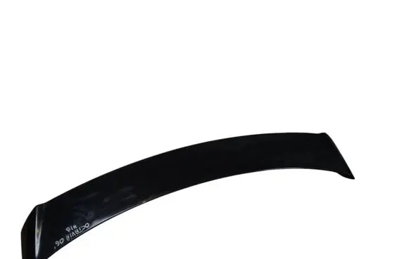 Tailgate/trunk spoiler