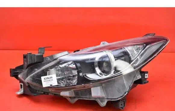 Mazda 3 II Headlight/headlamp BHR151040
