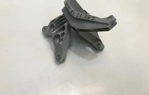Citroen C5 X Engine mount vacuum valve 9800895680