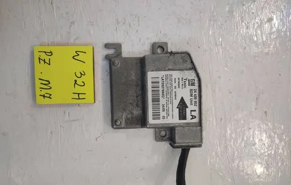 Opel Corsa B Airbag control unit/module 24439952 327963935