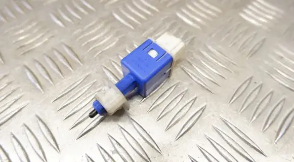 Honda CR-V Brake pedal sensor switch
