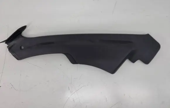 Under headlight/headlamp trim