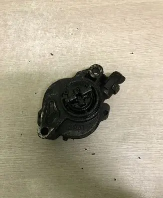 Peugeot 307 Vacuum pump D1562A