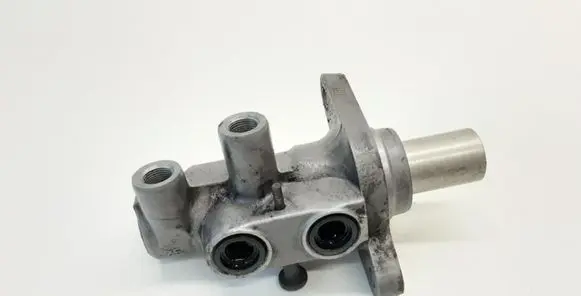 Ford Galaxy Master brake cylinder