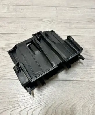 BMW 5 F10 F11 Engine control unit holder 8507703 208507703