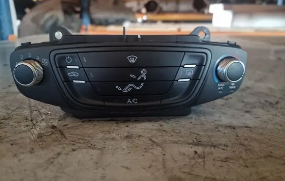 Ford B-MAX Climate control unit AV1T19980AL