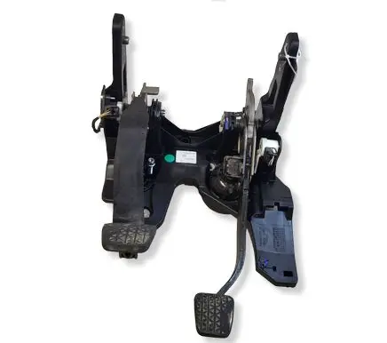 Opel Zafira C Pedal assembly 13316715 2723057 0000567