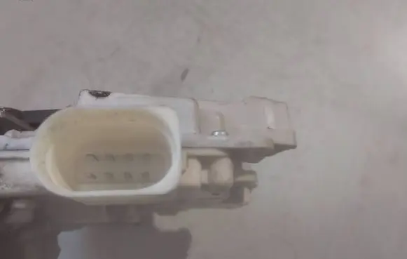 Audi A6 S6 C6 4F Rear door lock 4F0839015