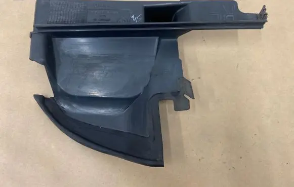 BMW Z4 E85 E86 Air intake duct part 51717012722 74850610