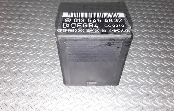Mercedes-Benz Vito Viano W638 Other relay 0135454832