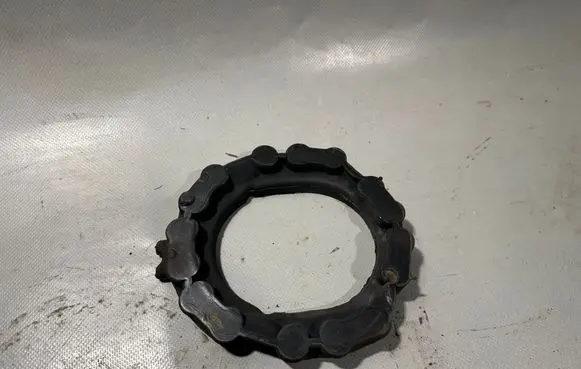 Porsche Macan (95B) Front coil spring rubber mount 95B412081