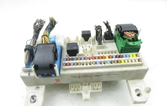 Volvo V50 Central body control module 8690719