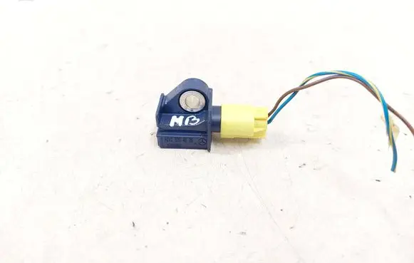 Mercedes-Benz C W204 Airbag deployment crash/impact sensor A2128204926 5WK43872
