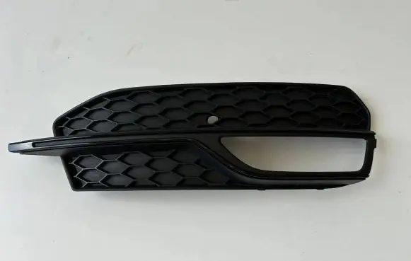 Audi A3 S3 8V Front bumper lower grill 8V3807682G