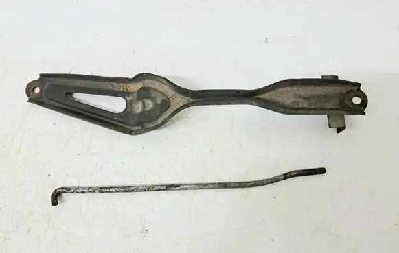 Toyota Avensis Verso Battery bracket 