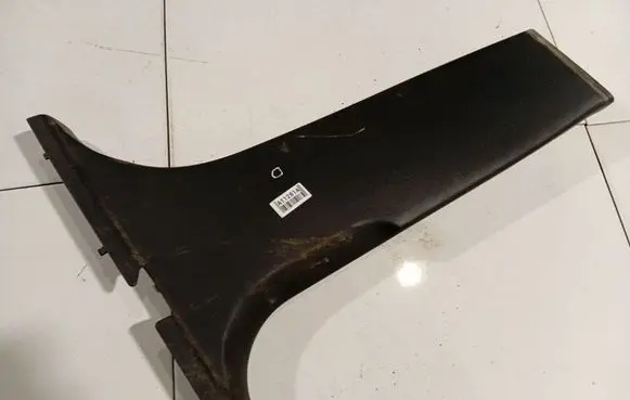 Skoda Octavia Mk2 (1Z) (B) pillar trim (top)