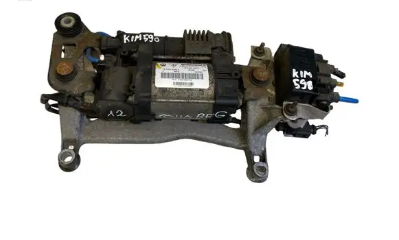 Volkswagen Touareg II Air suspension compressor/pump 7P0616006E A45620100 159903111