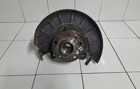Seat Altea Front wheel hub