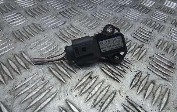 Volkswagen Transporter - Caravelle T5 Air pressure sensor 038906051C 0281002401