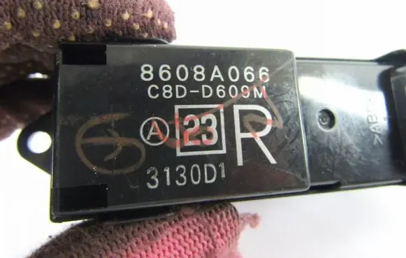 Mitsubishi Lancer X Electric window control switch 8608A066