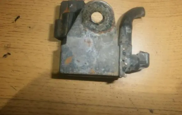 Renault Laguna I Turbo solenoid valve