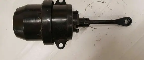 Volkswagen PASSAT B3 Vacuum valve 