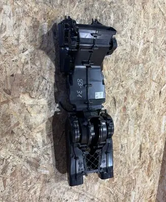 Audi A8 S8 D4 4H Interior heater climate box assembly 4H0819351