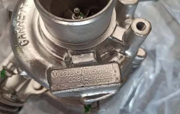 Volkswagen PASSAT B5.5 Turbo 028145702C 8281237020